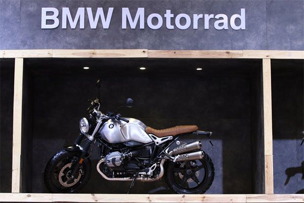 R Nine T Scrambler,...