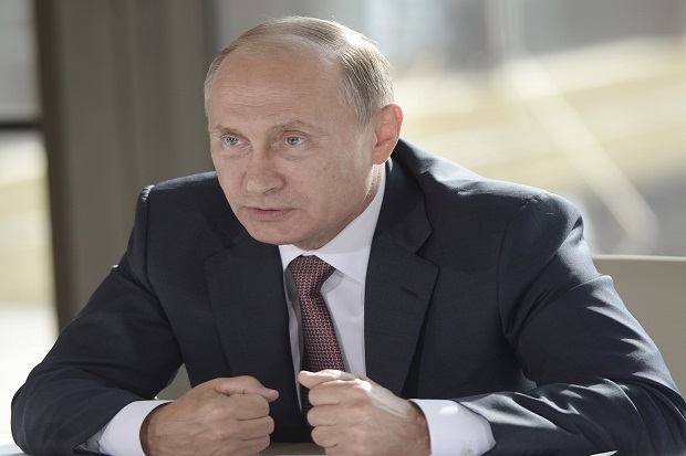 Serang Crimea, Putin...