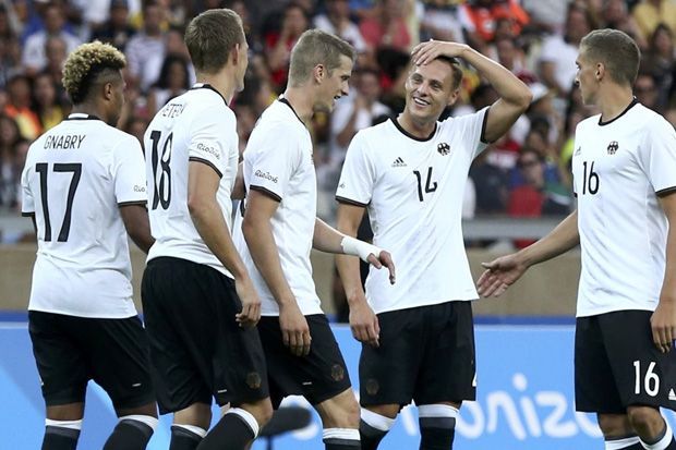 Hajar Fiji 10 Gol, Jerman...
