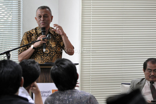 Mantan Menteri Koperasi...