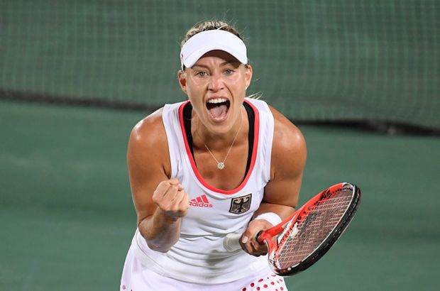 Kerber-Puig Berebut...