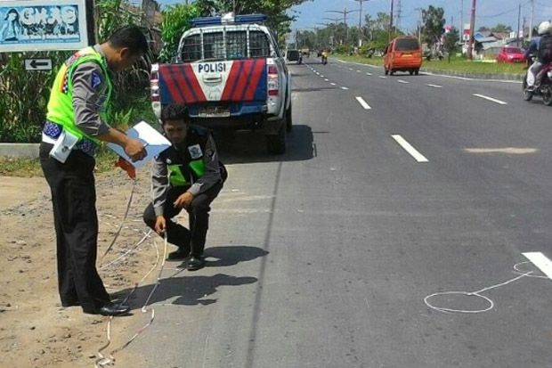 Ditabrak Anak SMA, Anggota...