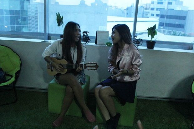 Serunya Satu Jam Bersama...