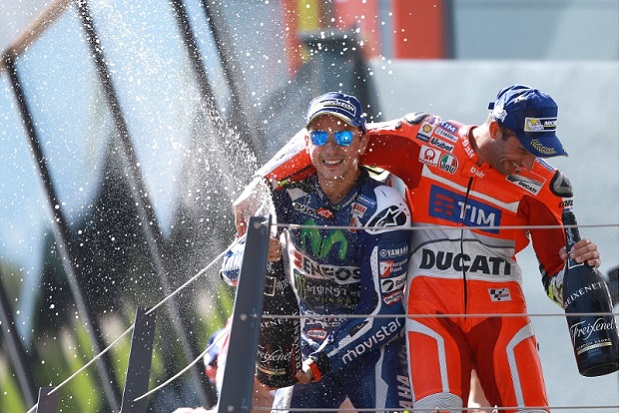 Lorenzo Berpesta dan...