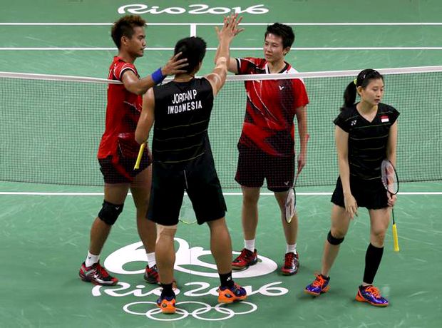 Debby Susanto Soroti...