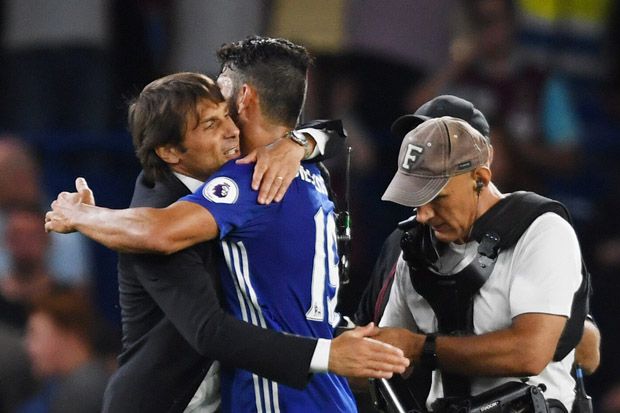 Gol Costa Bikin Debut...