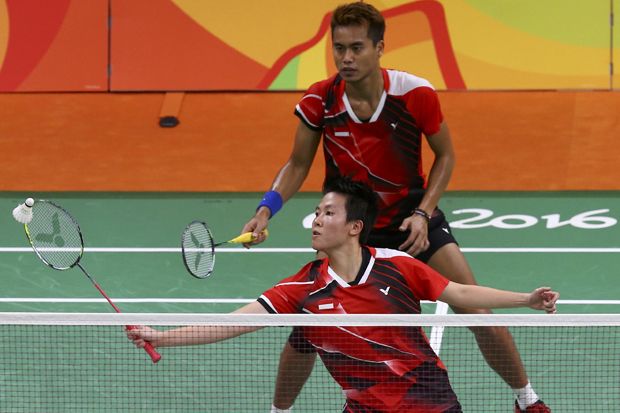 Owi/Butet Menang Game...