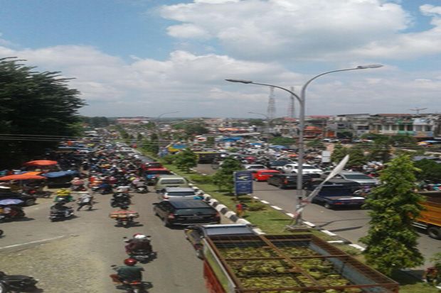 Pawai Pembangunan, Jalan...