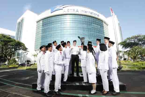 Astra Group Rayakan...