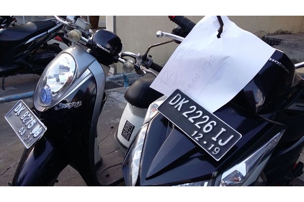 Polisi Sita Barang Bukti...