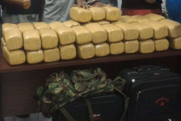 Bawa 48 Kg Ganja dari...