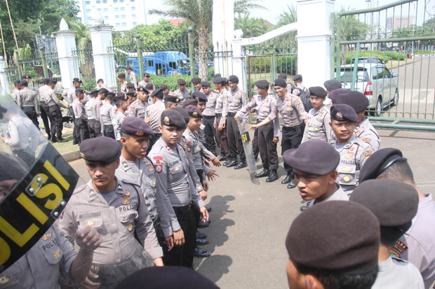 Lakukan Longmarch, Polisi...