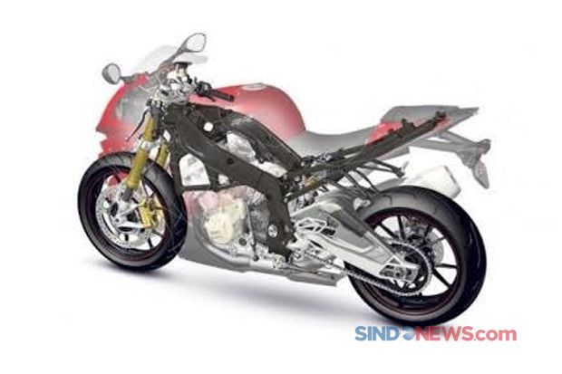 BMW Terapkan Serat Karbon...