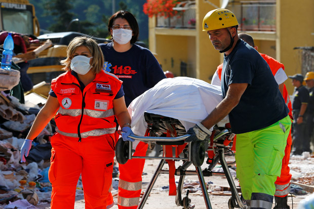 Korban Tewas Gempa Italia...