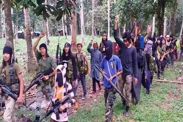 Warganya Dipenggal,...