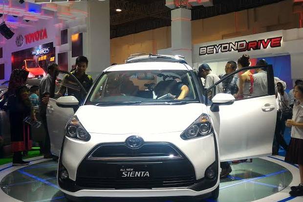 Penjualan Mobil di Asia...