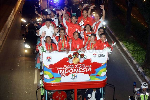 Kisah Bus Bandros Pengangkut...