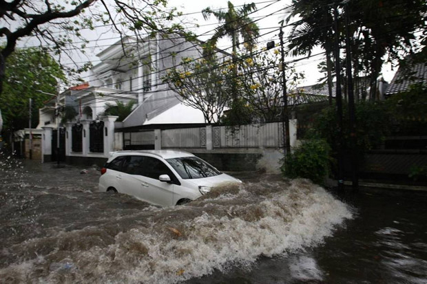 Warga Kemang Sebut Datangnya...
