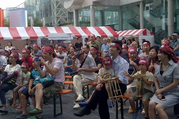 Musik Angklung Pukau...