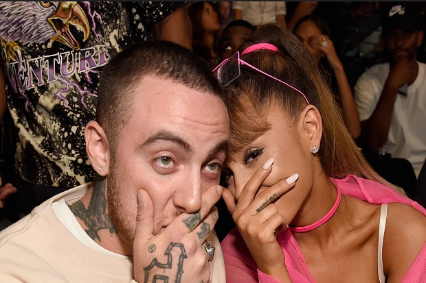 Ariana Grande dan Mac...
