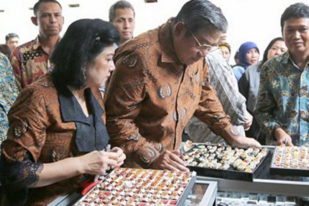 Batu Alam Perhiasan...