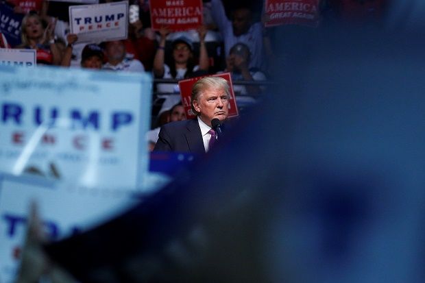 Trump Akan Temui Presiden...