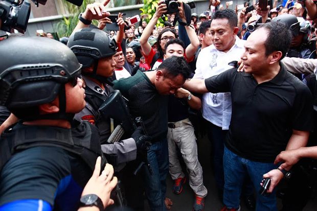Perampok & Penyandera...
