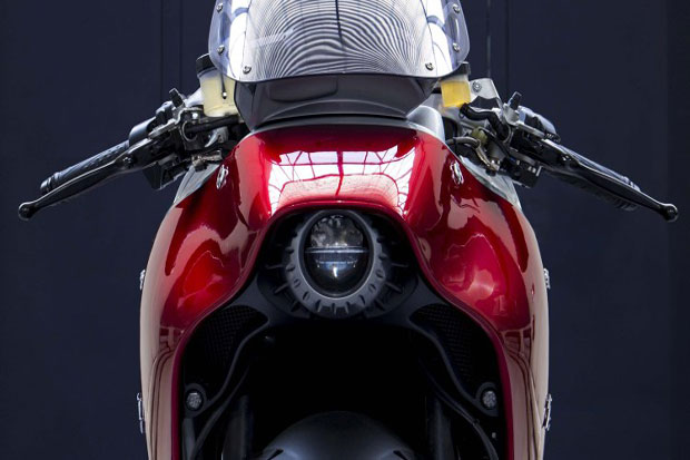 Detail MV Agusta F4Z...