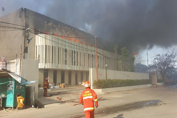 Gudang Bahan Elektronik...