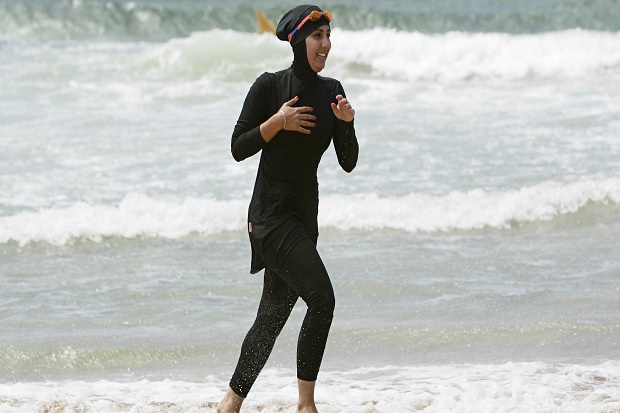 Larangan Burkini Bukti...