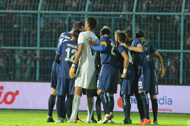 Arema Putus Kontrak...