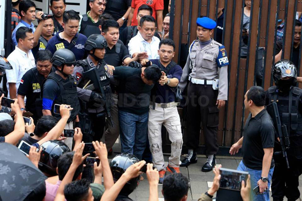 Perampokan di Pondok...