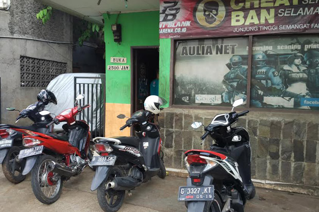 Warnet di Pasar Minggu...