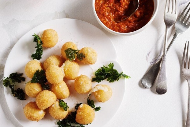 Bola Mozzarella Saus...