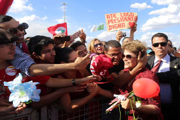 Dimakzulkan, Dilma Rousseff...