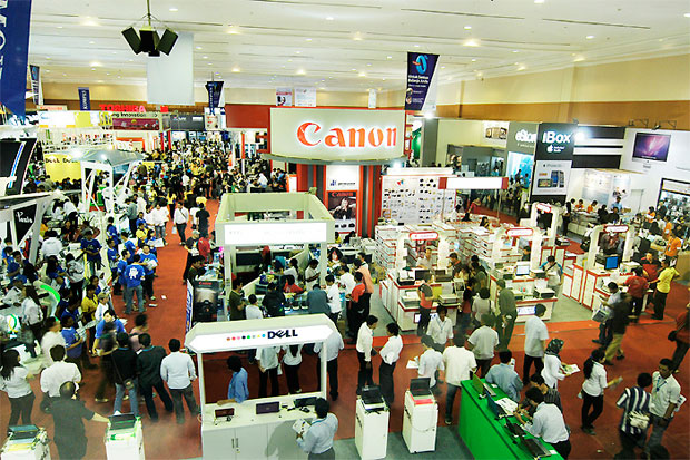 Pameran Komputer Terbesar...