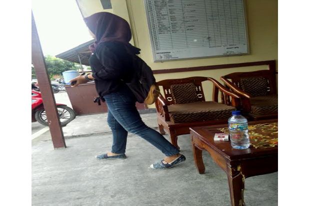Hendak Berangkat Kuliah,...