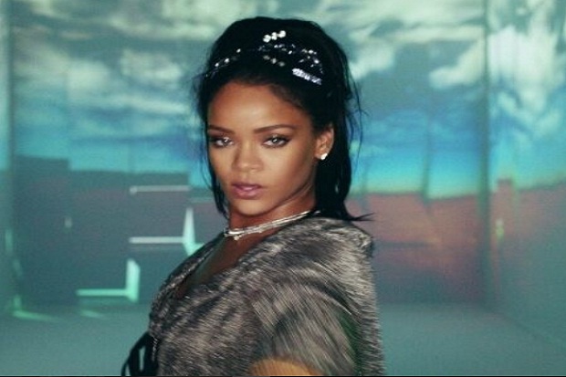 Ayah Drake: Rihanna...