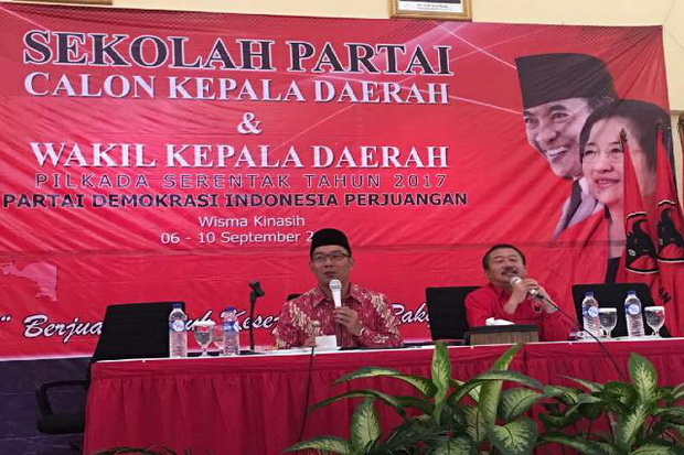 Ridwan Kamil di Sekolah...