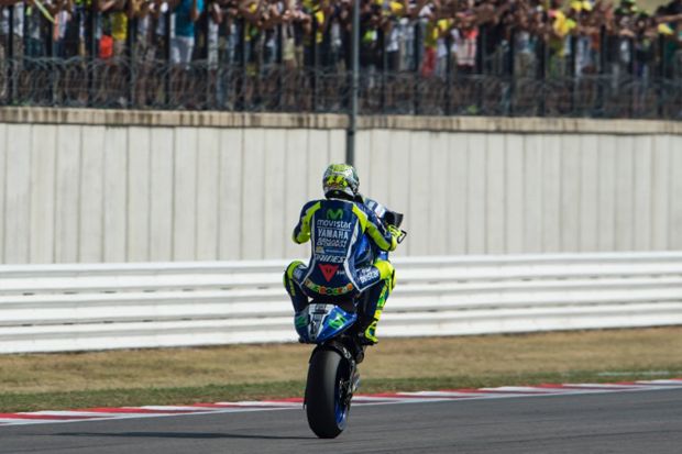 Rossi Senang Start di...