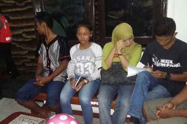 Rayakan Malam Idul Adha,...