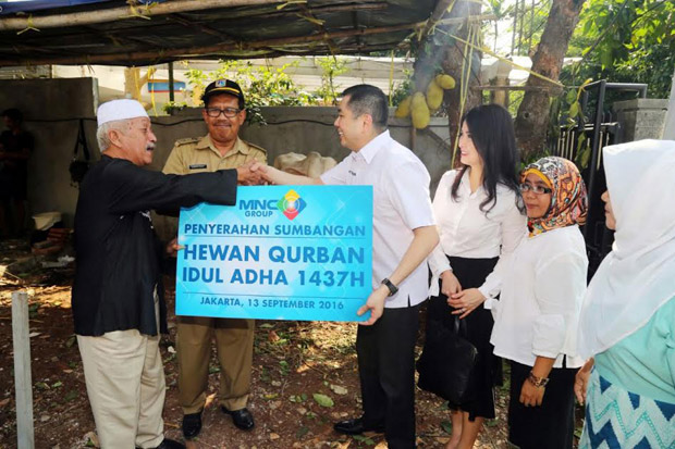 Idul Adha, HT Salurkan...