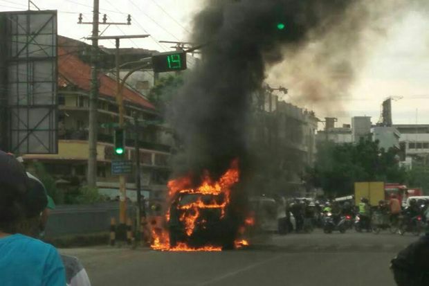AC Rusak, Mobil Terbakar...