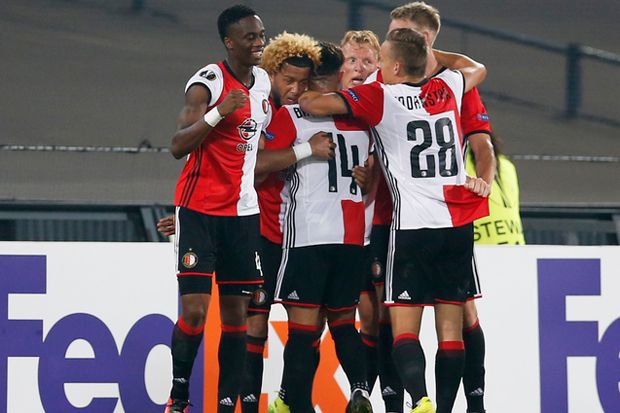 Feyenoord Sukses Permalukan...