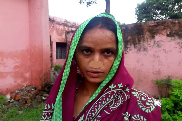 Suami di India Iris...