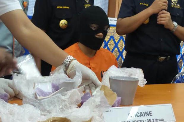 Pesan Sabu dan Cocaine...