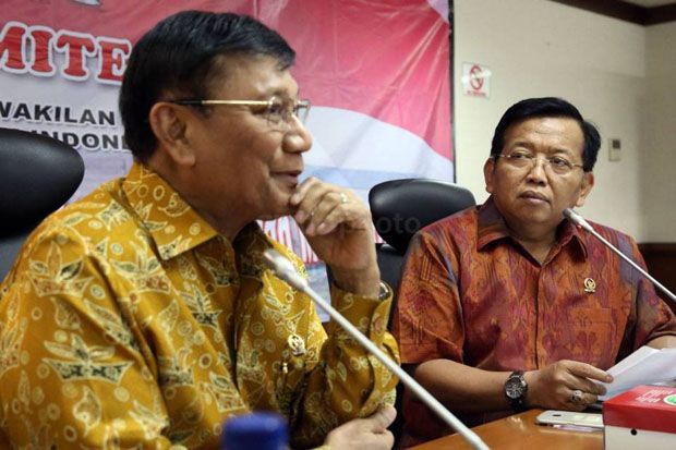 Paripurna Bacakan Pemberhentian...