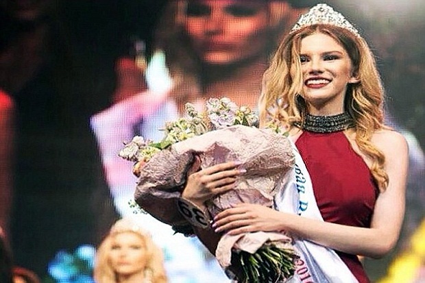 Juara Dua Miss Moskow...