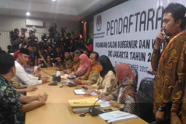 Didampingi Annisa Pohan,...