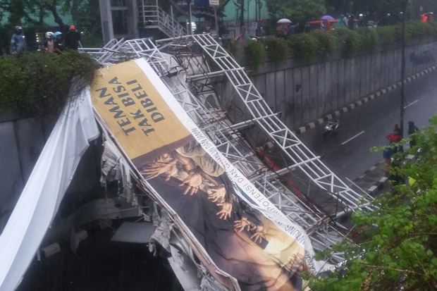 Jembatan di Pasar Minggu...